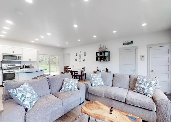 Modern Dog-Friendly Home With A Full Kitchen Washer&Dryer Furnished Patio